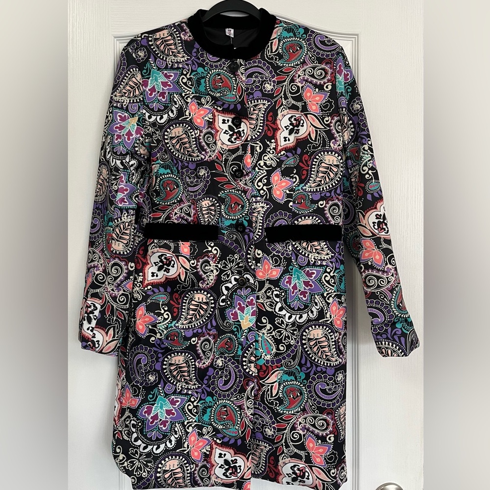 NWT Gorgeous OC OrderPlus Paisley Long Sleeve Button up Women’s Coat Large
